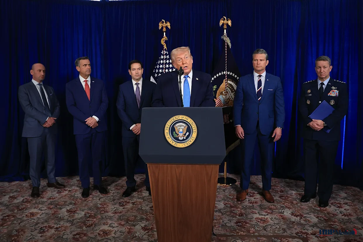 Donald Trump tijdens persconferentie over ingrijpen in Venezuela