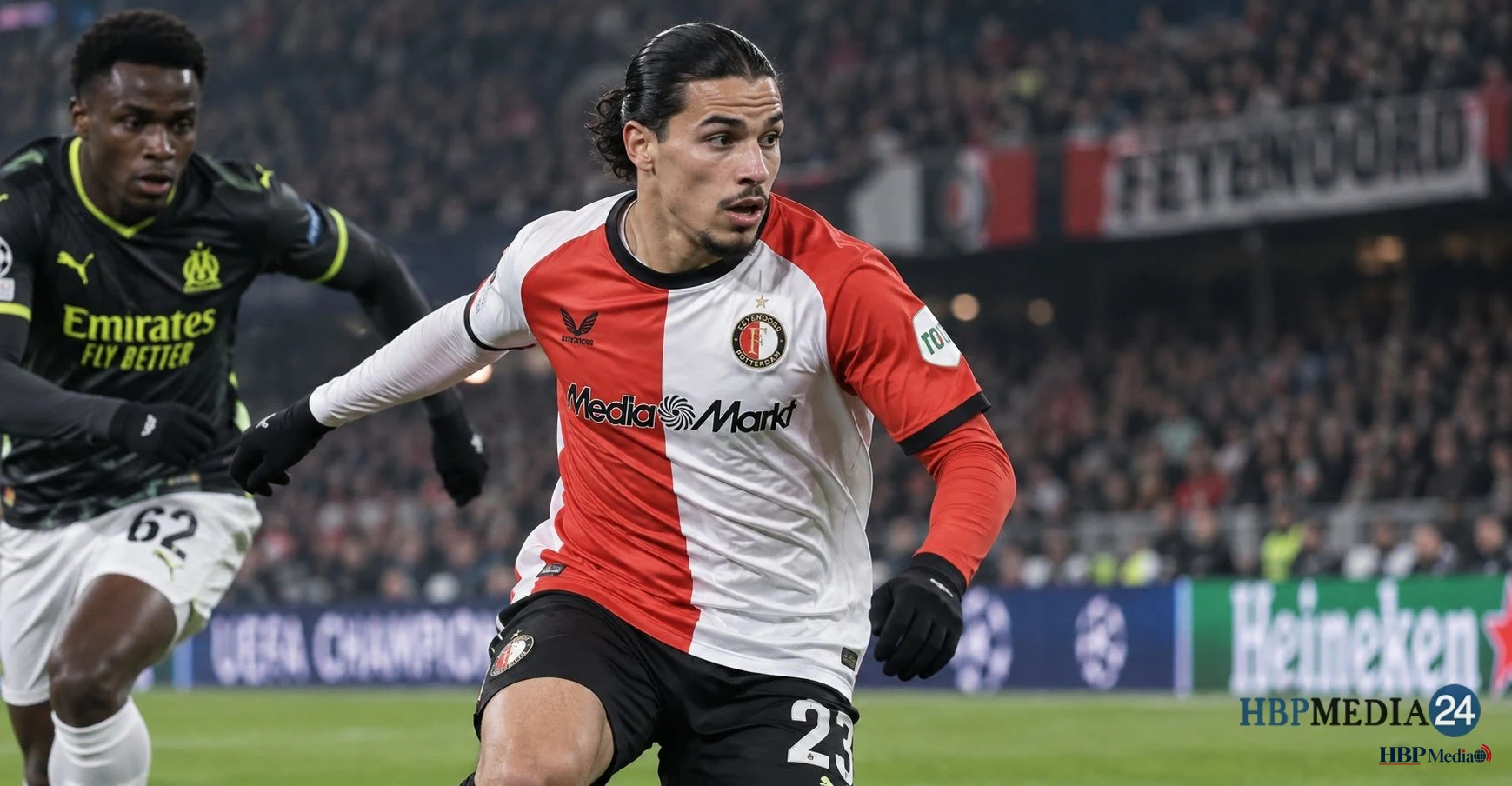 Anis Hadj Moussa tijdens een wedstrijd in het shirt van Feyenoord.