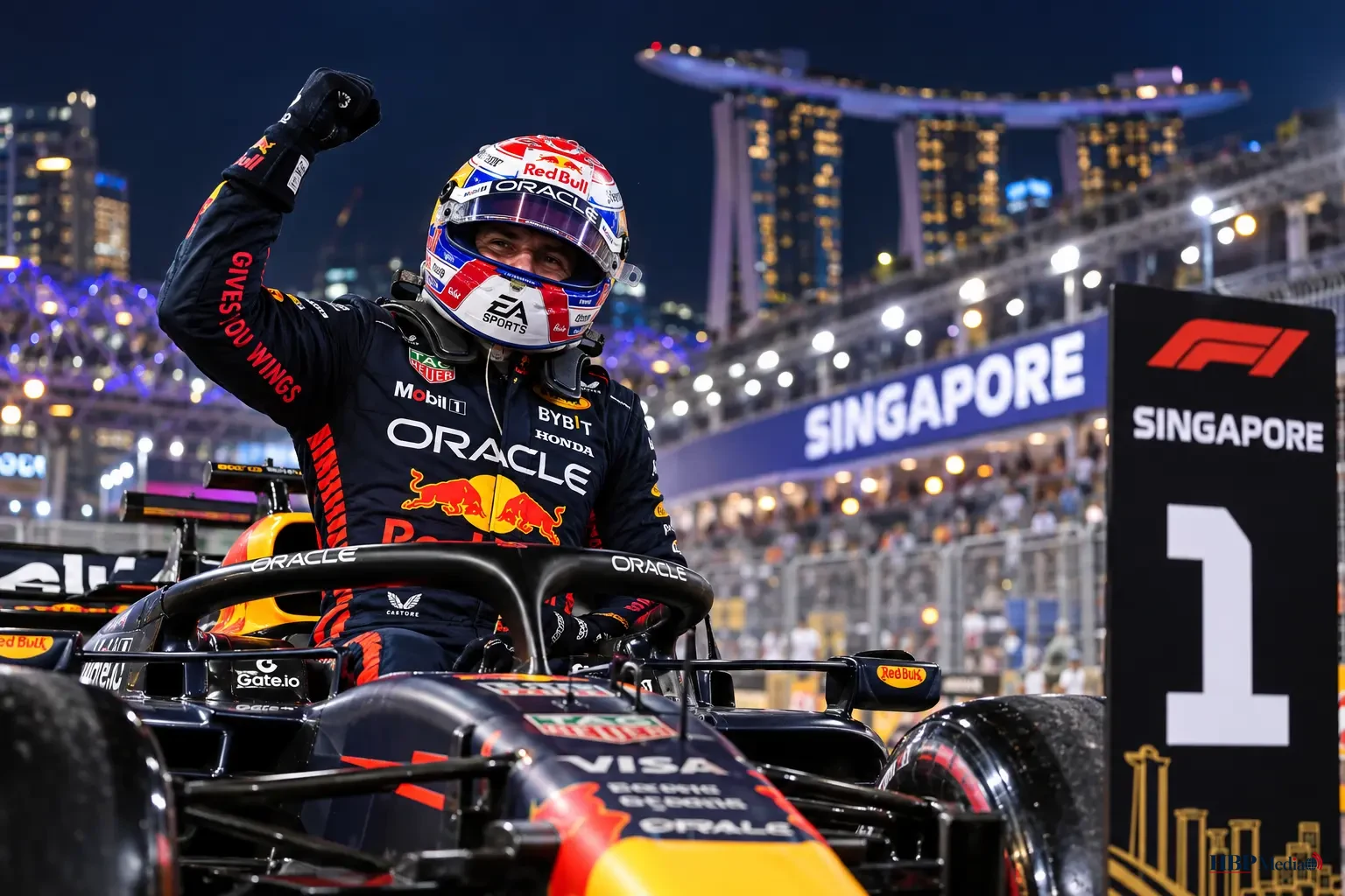 Max Verstappen verovert in zijn Red Bull de poleposition voor de Grand Prix van Singapore 2026.