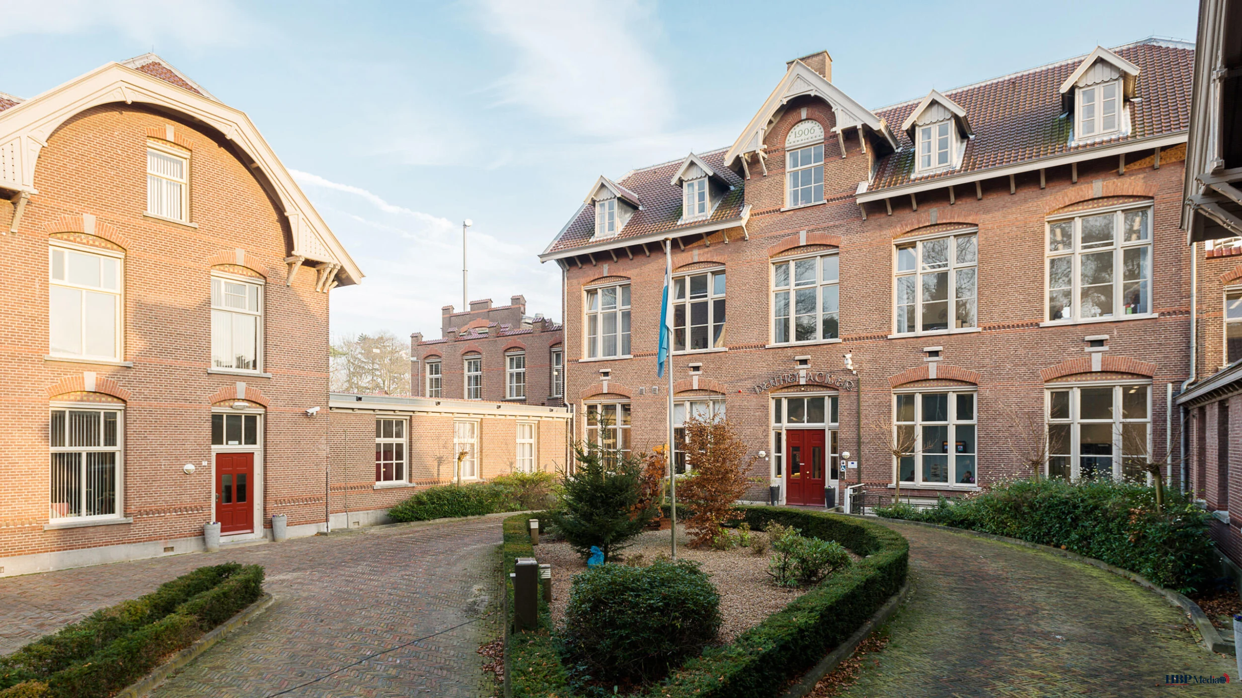 Zittingszaal van de rechtbank Midden-Nederland waar een beslissing over verlenging van een PIJ-maatregel is genomen