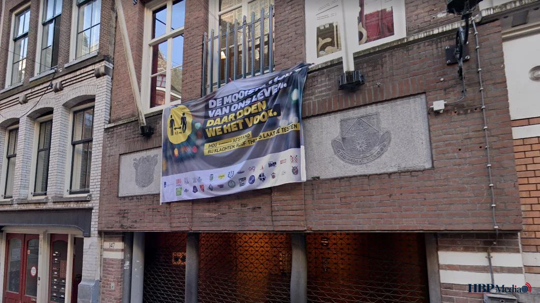 Gebouw van studentenvereniging ASC/AVSV in Amsterdam, symbool voor studentenleven en debat over grensoverschrijdend gedrag
