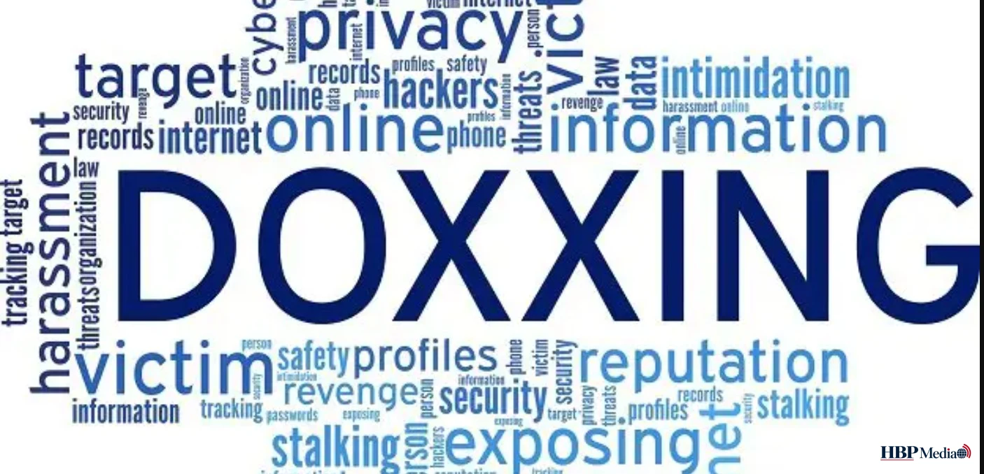 Jutter(75) voor de rechter wegens doxing en bedreiging