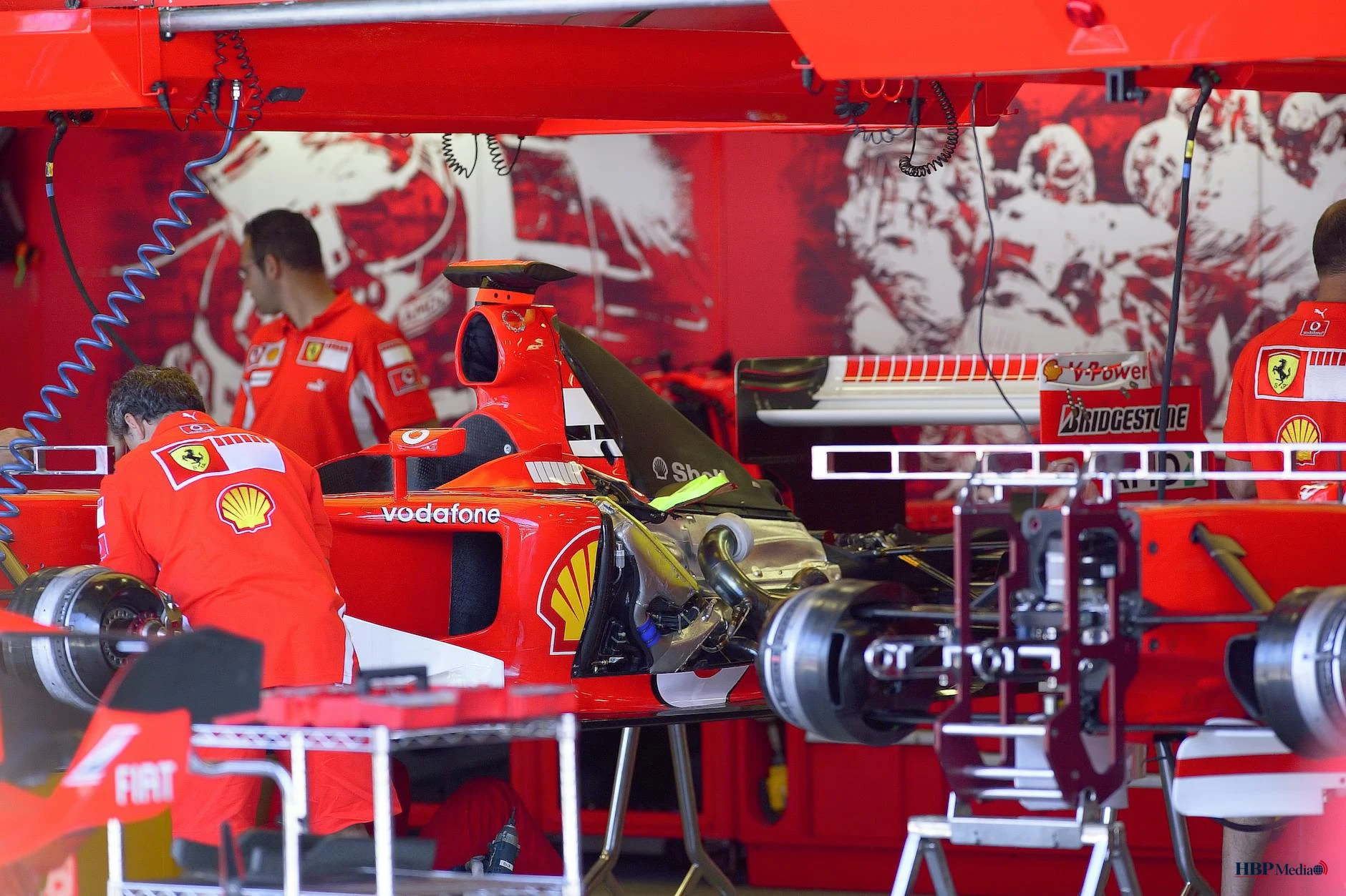 Charles Leclerc in Ferrari-overall tijdens een Formule 1-weekend