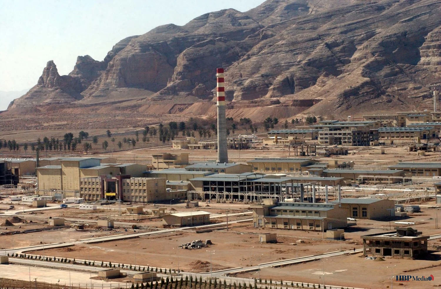 Satellietbeeld van de nucleaire faciliteit in Natanz, na de gemelde aanval door de VS en Israël.