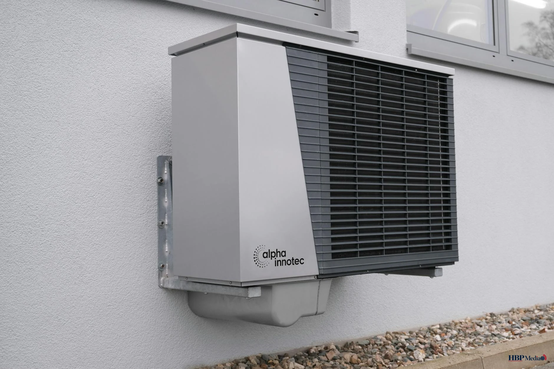 Hybride warmtepomp bij Nederlandse woning als alternatief voor warmtenet