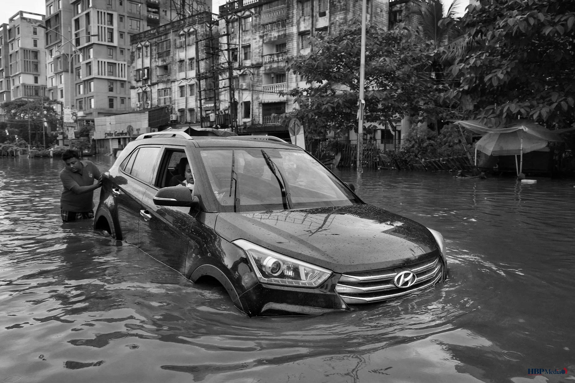 Overstromingen en zware regenval door stormdepressies in Zuid-Europa.