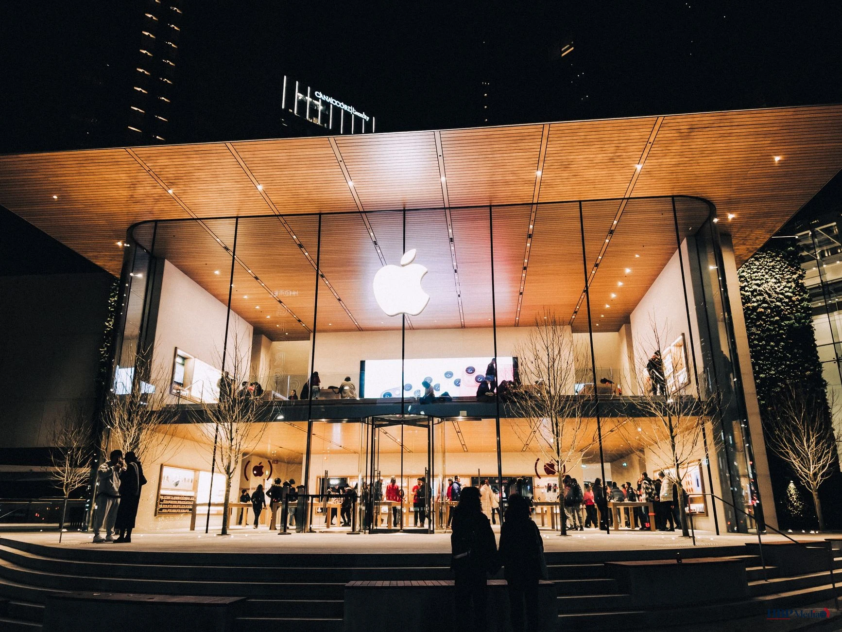 iPhone in Apple Store met mogelijk hogere prijzen door chiptekort