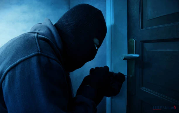 Rechtbank Noord-Nederland tijdens zitting over Litouwse serie-inbreker die tientallen woninginbraken pleegde