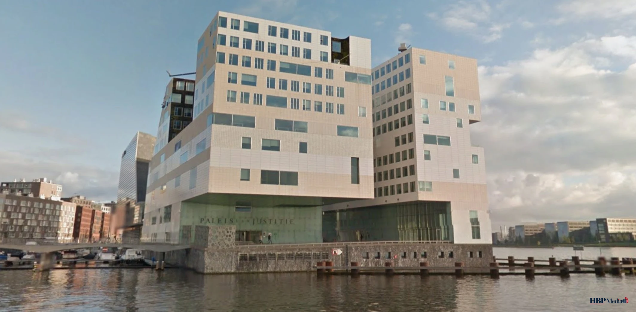 Zittingszaal van het gerechtshof Amsterdam tijdens een strafzaak