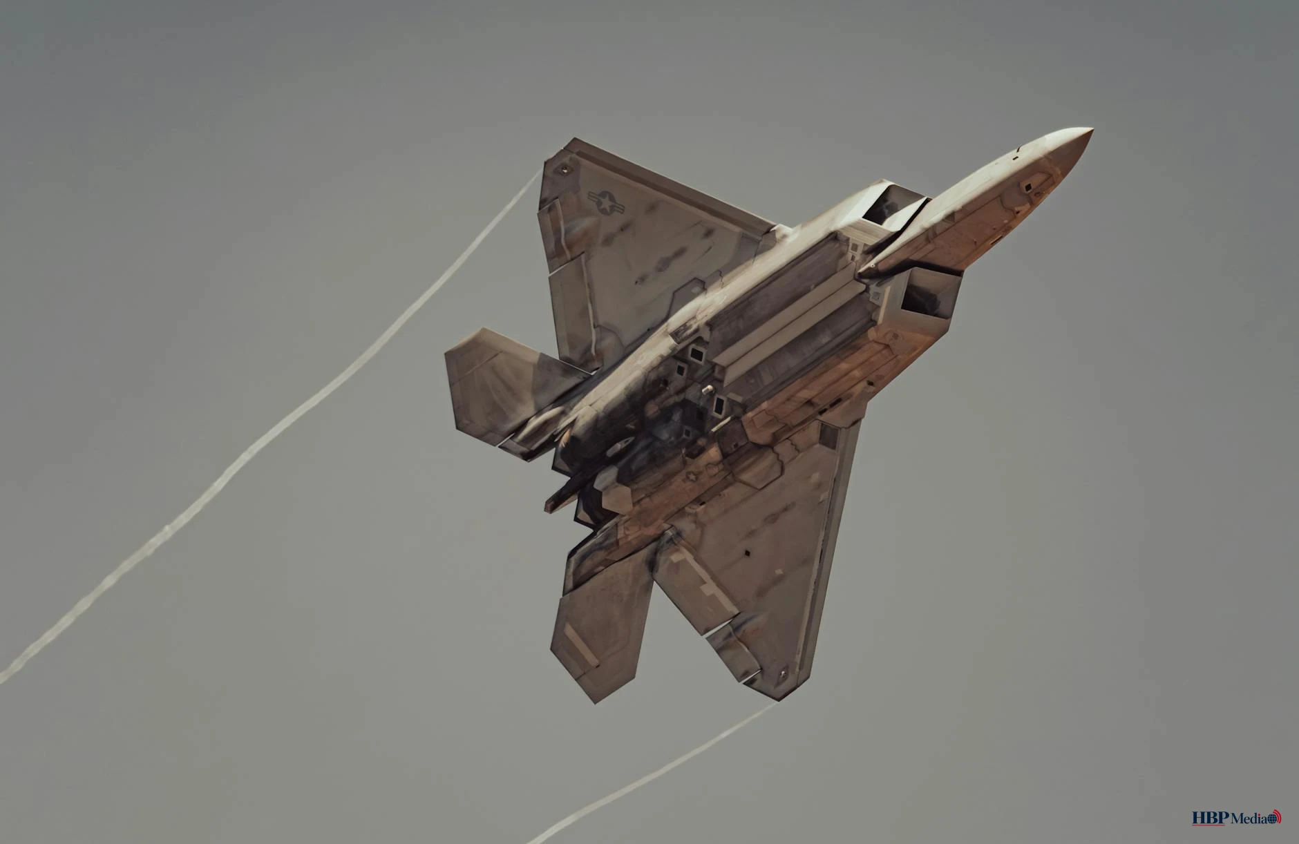 Amerikaanse militaire toestellen in de lucht tijdens oplopende spanningen met Iran