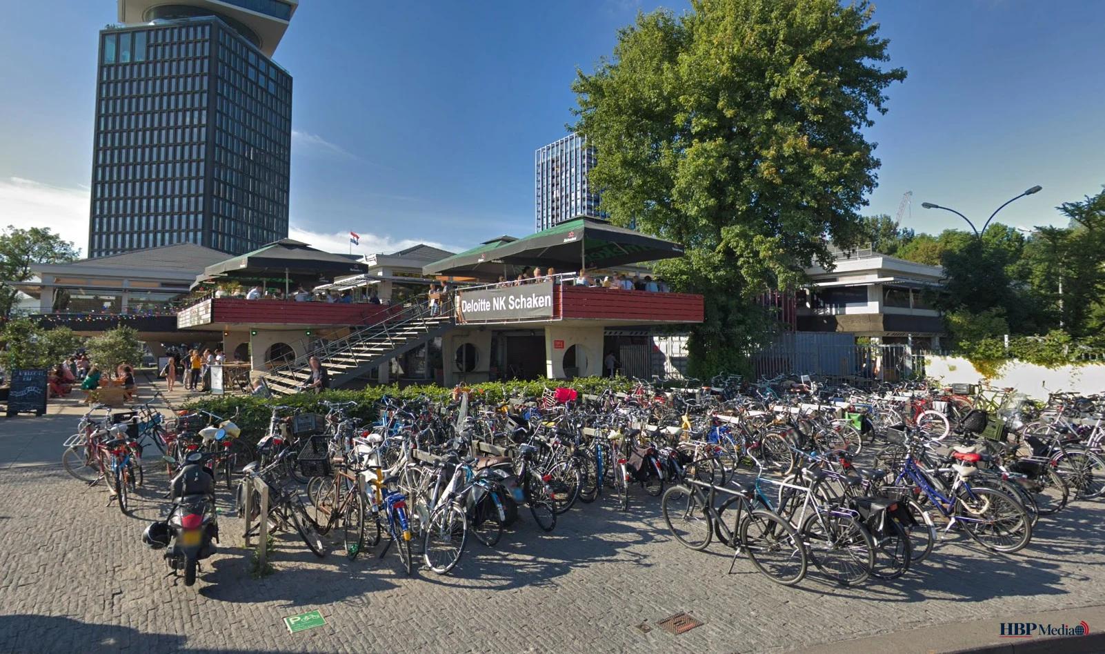 De Tolhuistuin in Amsterdam-Noord, nabij de pont over het IJ.