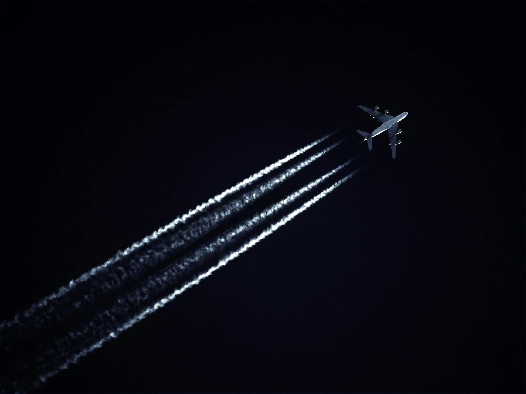 photo of airplane during evening