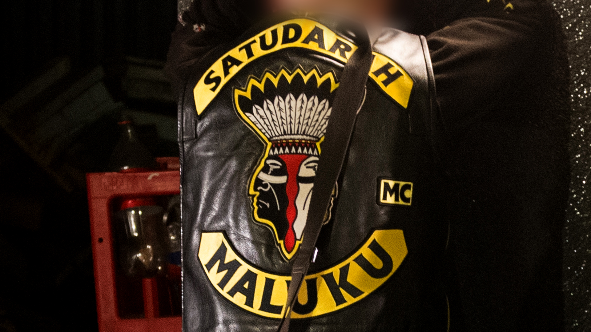 Hesje met Bandidos-logo tijdens politieonderzoek in Noord-Holland