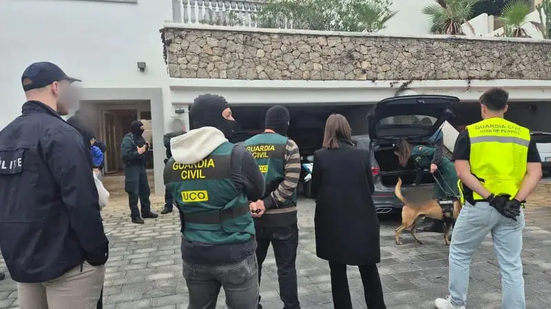 Europol-agenten analyseren gegevens en coördineren grensoverschrijdende acties tegen cocaïne-trafficking