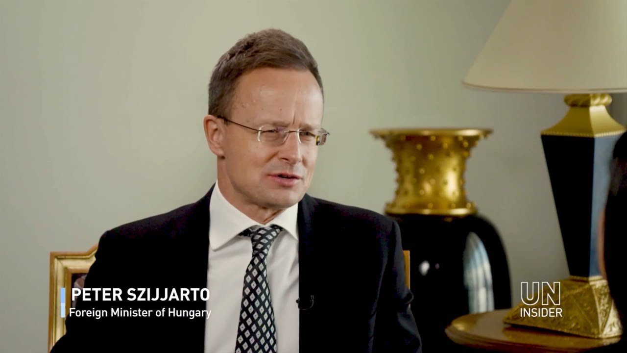 Péter Szijjártó en Sergei Lavrov tijdens een eerdere ontmoeting voor de Russische invasie in Oekraïne