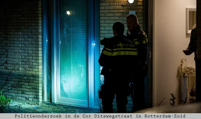 Politieonderzoek in de Cor Ditewegstraat in Rotterdam-Zuid na twee explosies bij een woning.