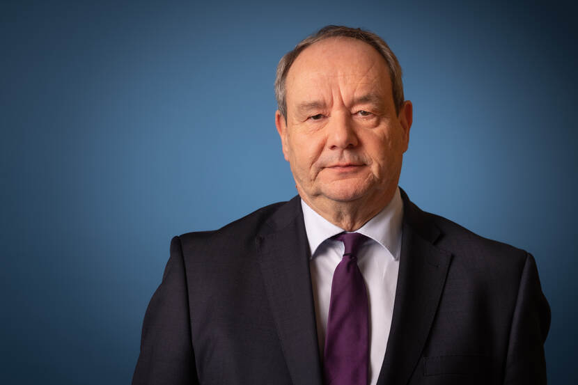 Een infographic die de structurele aanpak van het Nationaal Programma Armoede en Schulden in Nederland toelicht.