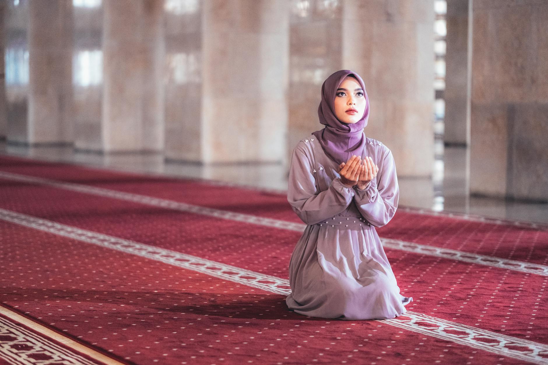 Een politiebureau waar meldingen van eergerelateerd geweld worden verwerkt door gespecialiseerde rechercheurs