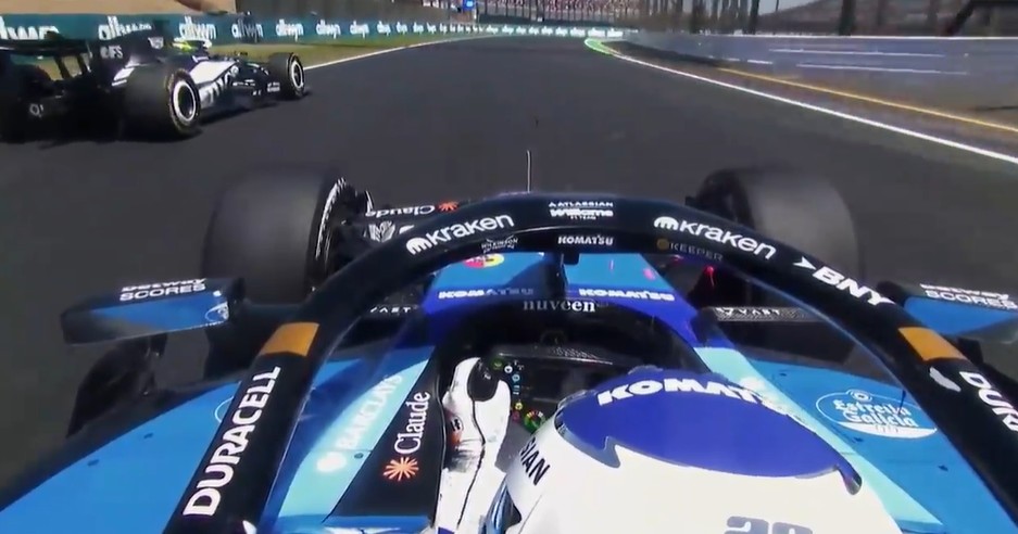 Een grafische weergave van een Cadillac Formule 1 conceptauto in een windtunnel voor aerodynamische tests