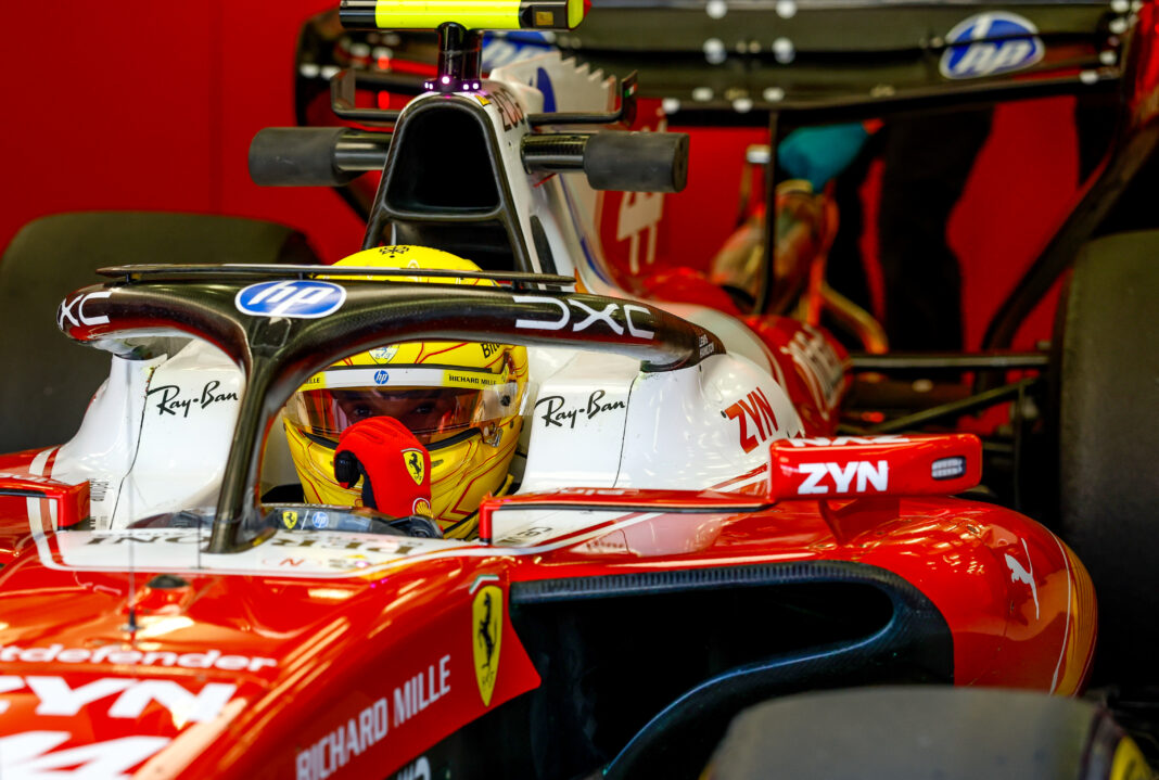 Hamilton behoudt podium na reprimande bij Britse Grand Prix Lewis Hamilton tijdens de Britse Grand Prix op Silverstone
