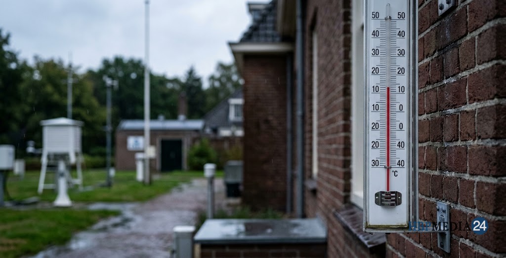 Recordreeks warme dagen in De Bilt komt ten einde Thermometer in De Bilt toont minder dan 20 graden na een lange warme periode.